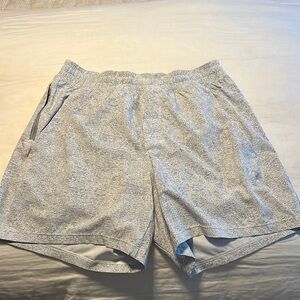 Lululemon Pacebreaker short Lined, Size Medium, 5 inches